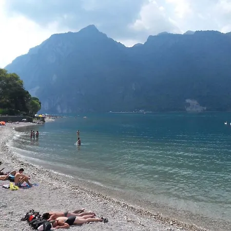 A...fior Di Lago *